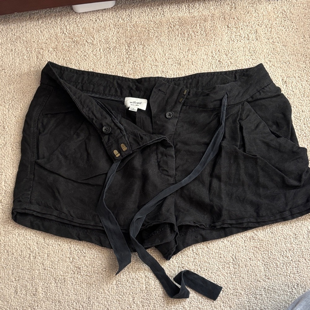 Wilfred Women's Black Linen Shorts